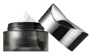 MDNA Skin The Finishing Cream