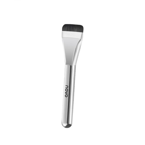 NOVO Streak-Free Line-Shape Foundation Brush - 1pc