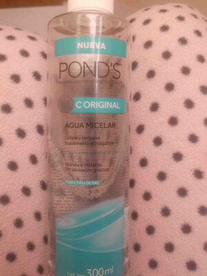 Agua micelar