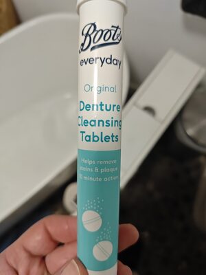 denture cleansing tablets