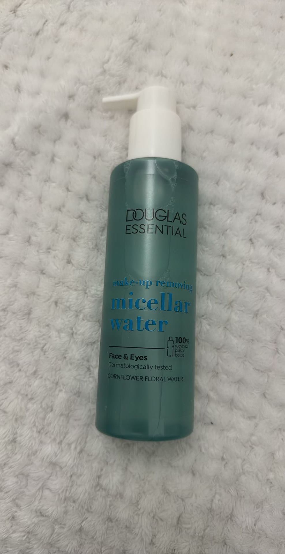 make-up removing micellar water
