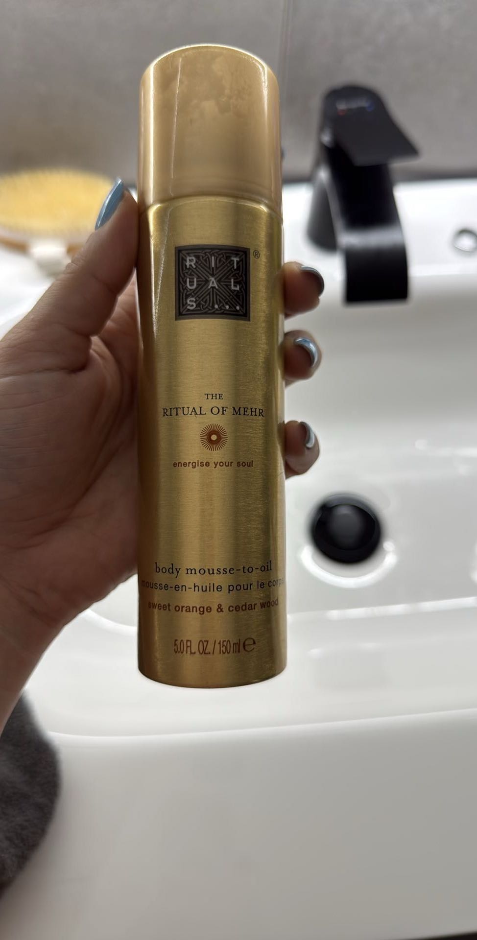 The Ritual of Mehr Body Mousse-to-Oil (Sweet Orange & Cedar Wood) 5.0 FL OZ / 150 ml