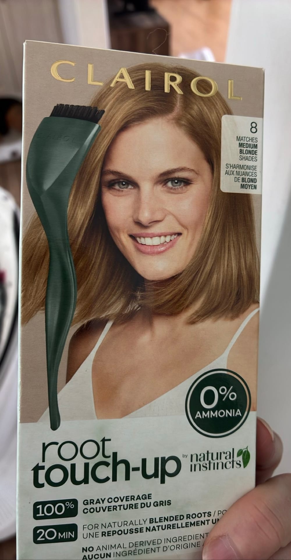 Clairol Root Touch-Up by Natural Instincts 8 Matches Medium Blonde Shades